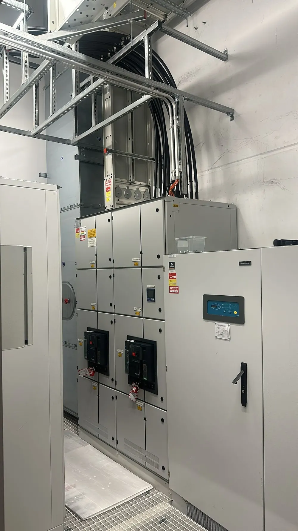 SA3 Power electricians installing an LV switchboard in a data centre