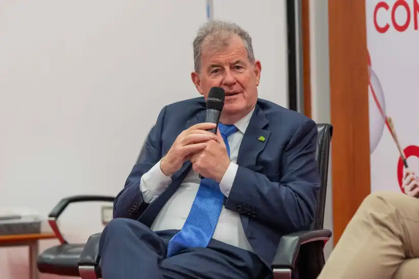 JP McManus speaking at the Club Tyrone GAA business lunch attended by SA3 Power management